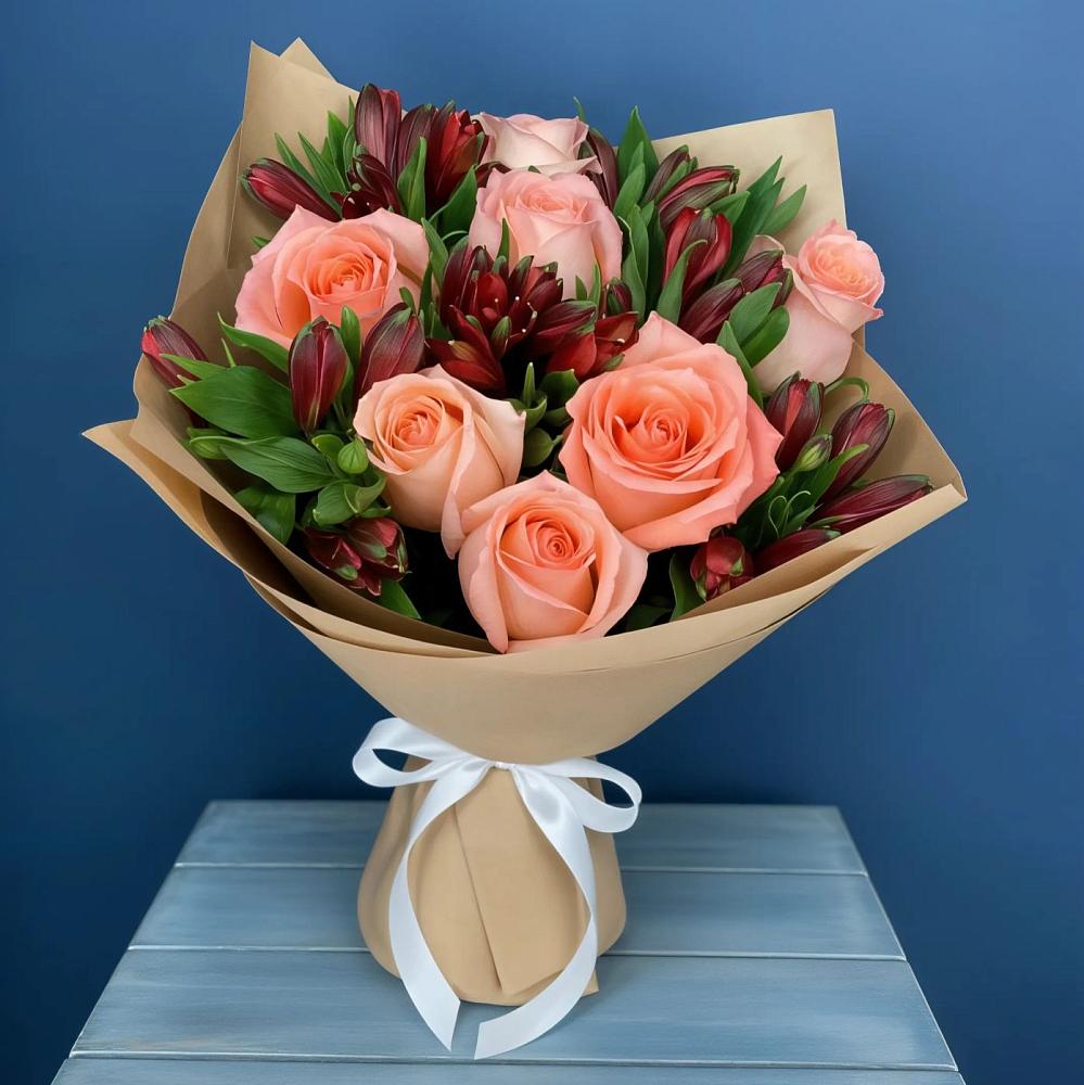 Букет цветов из: Розы и Альстромерии в Бояркино