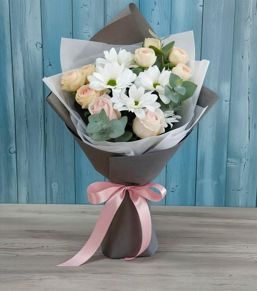 Букет цветов из: Хризантемы и Розы в Бояркино