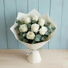 Букет Белые розы в Эвкалипте в Бояркино